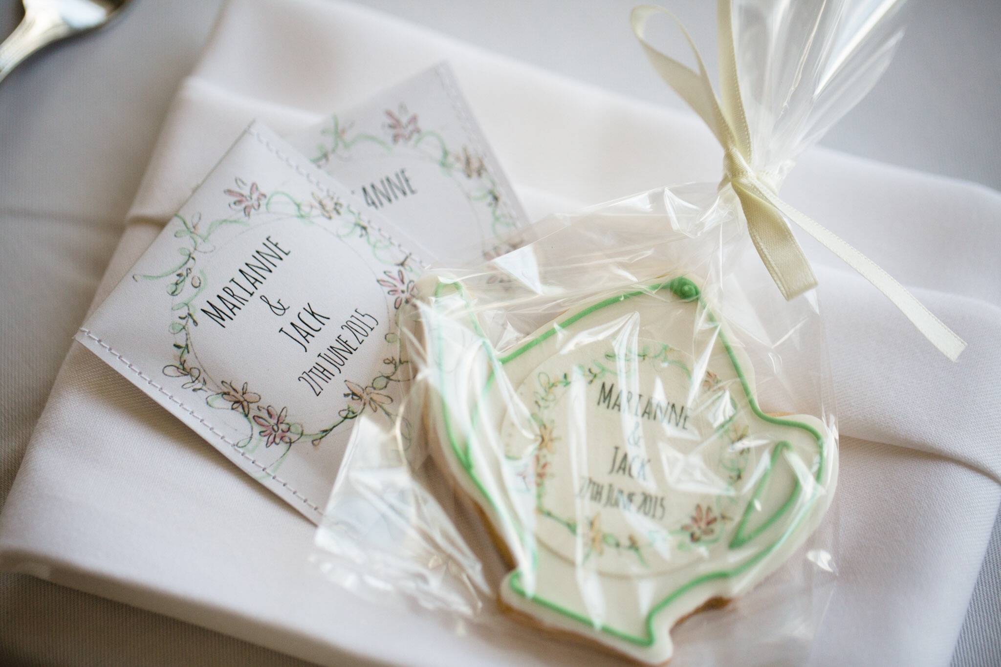 Marianne and Jack - Nonsuch Mansion - Favours