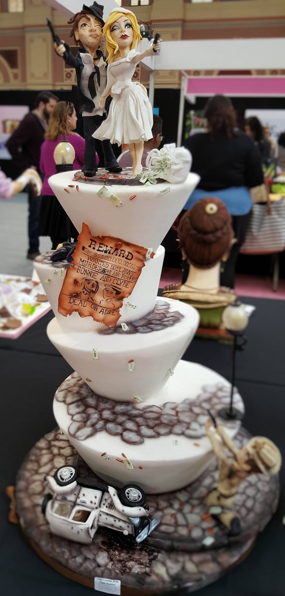 Wedding Cake Inspiration - Bonnie and Clyde