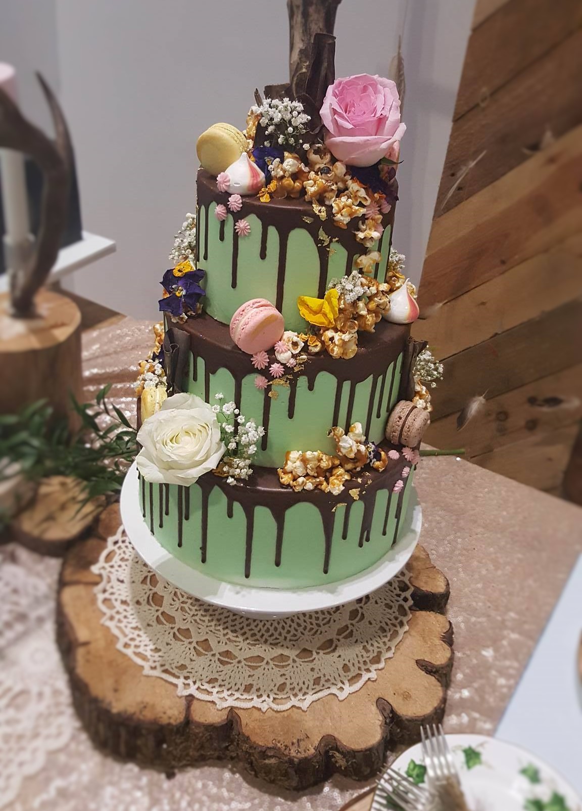 Wedding Cake Inspiration - Popcorn and Macarons